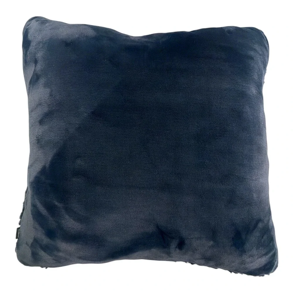 LL Bean Wicked Plush Throw Pillow Cozy Warm Soft 18x18 Navy Blue NEW